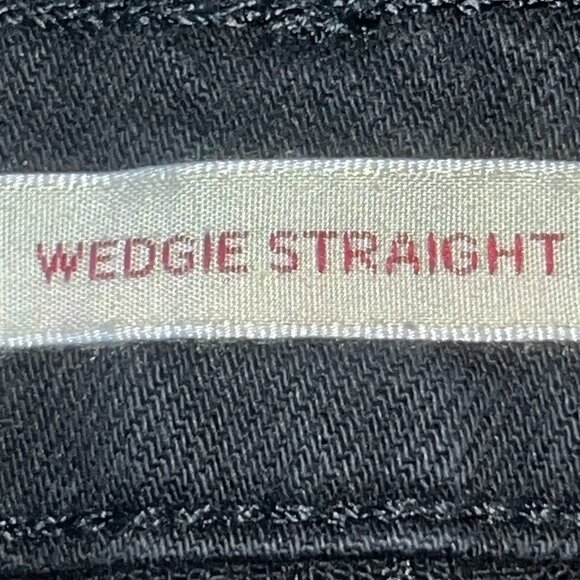 LEVI'S BIG E WEDGIE STRAIGHT HIGH WAIST JEANS IN TRUE BLACK DENIM -ECU - W30 L28 - Picture 9 of 11